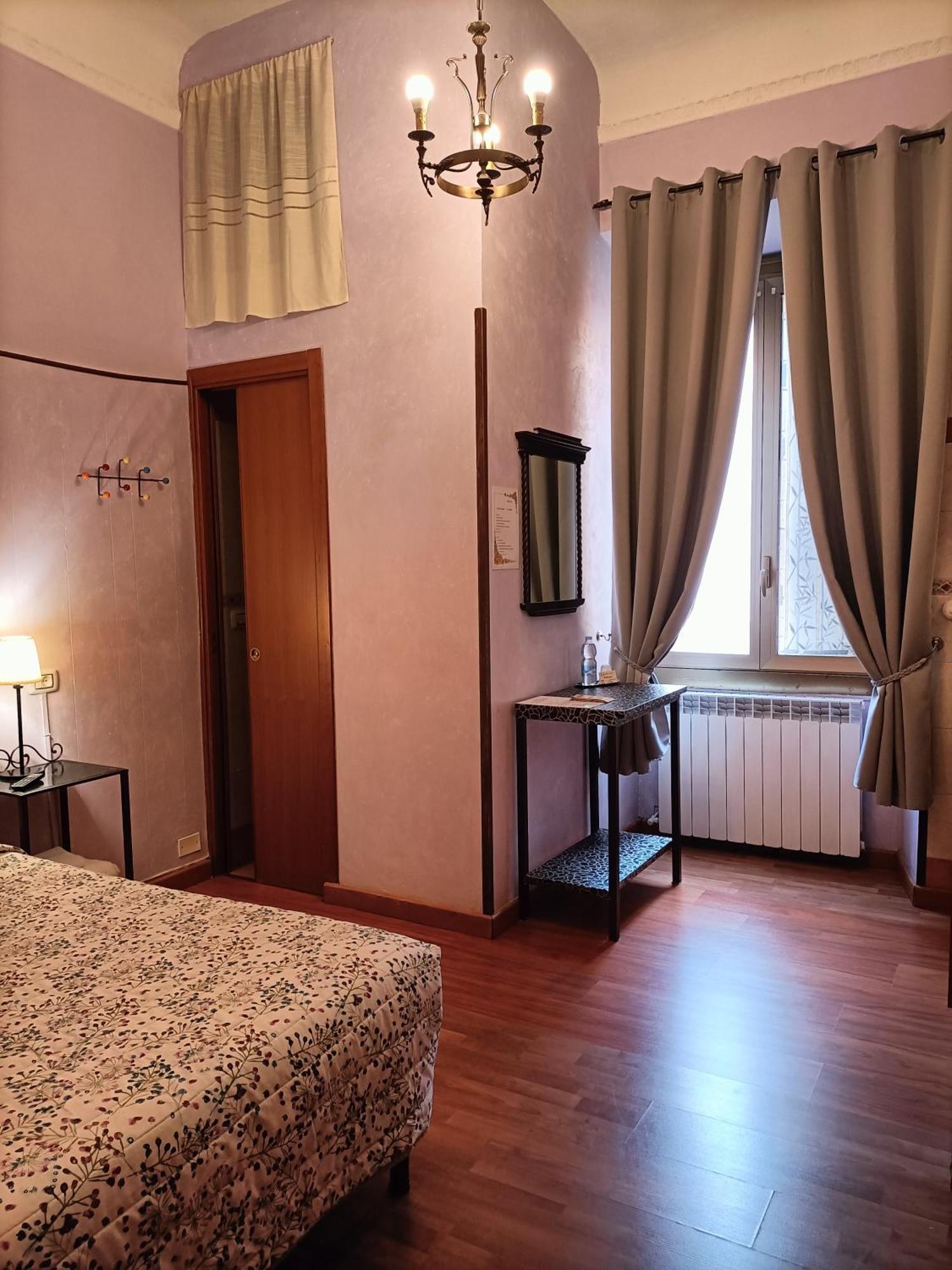 רומא Rossi Hotel מראה חיצוני תמונה