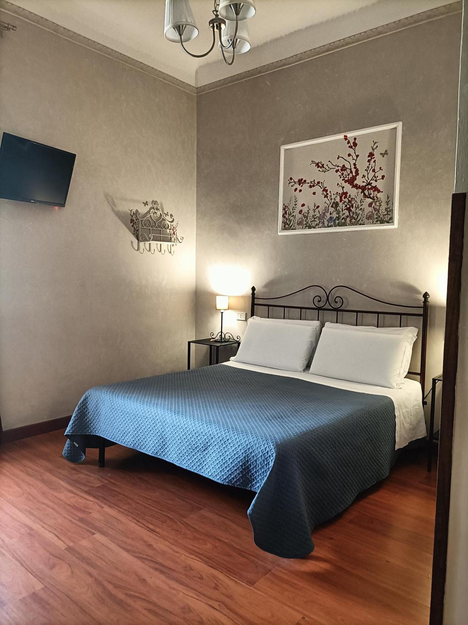 רומא Rossi Hotel מראה חיצוני תמונה