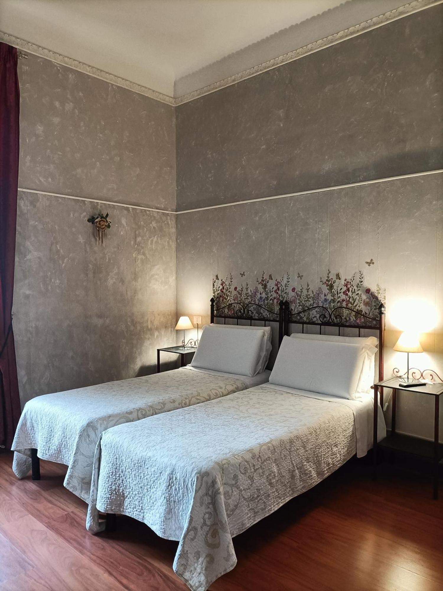 רומא Rossi Hotel מראה חיצוני תמונה